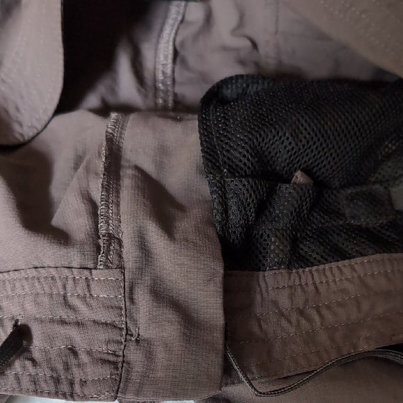 The North Face Women's Dark Brown Bermudas Short Streetwear - Picture 7 of 11